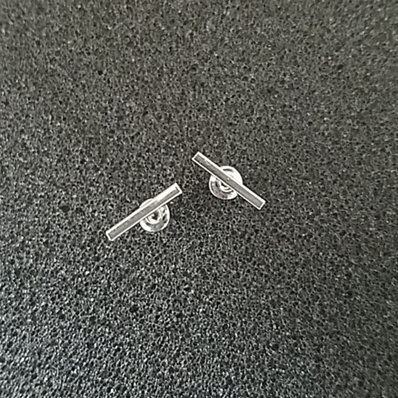 Blue Fox Jewelry - RESTOCKED! Minimalist Silvertone Bar Earrings